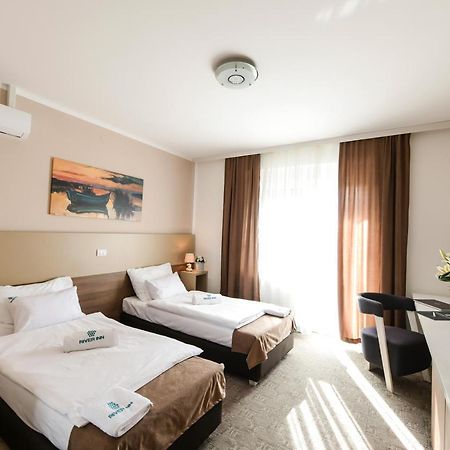 River Inn Stari Banovci 외부 사진