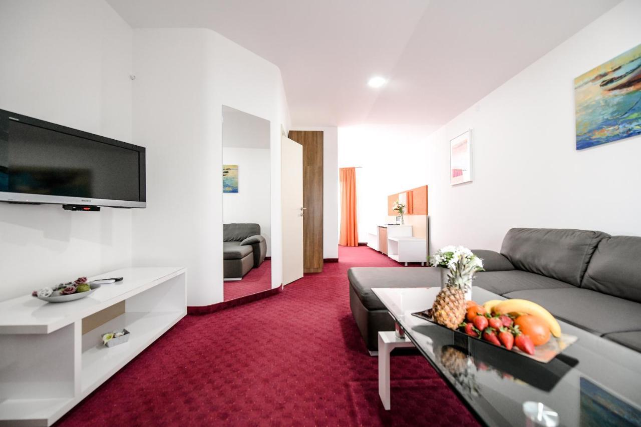 River Inn Stari Banovci 외부 사진