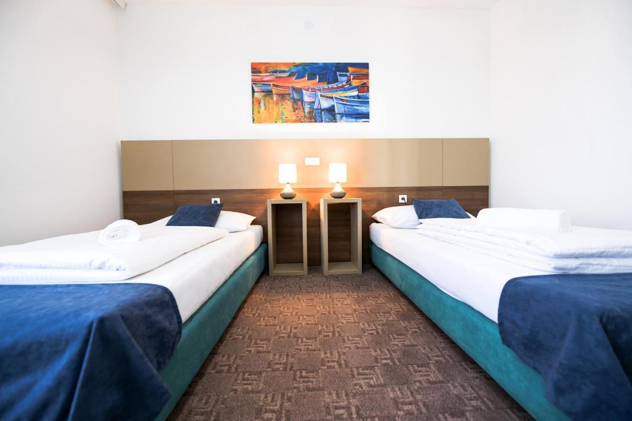 River Inn Stari Banovci 외부 사진