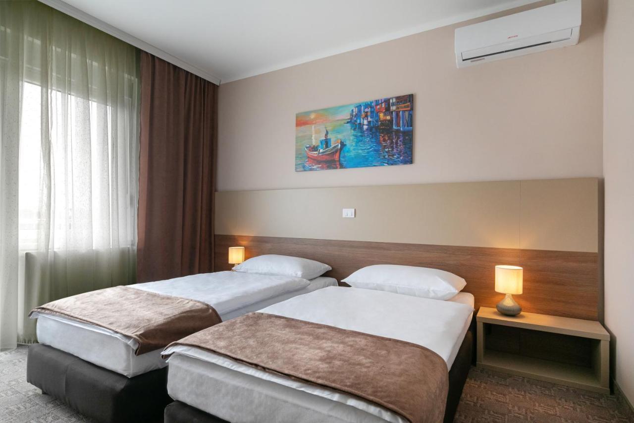 River Inn Stari Banovci 외부 사진