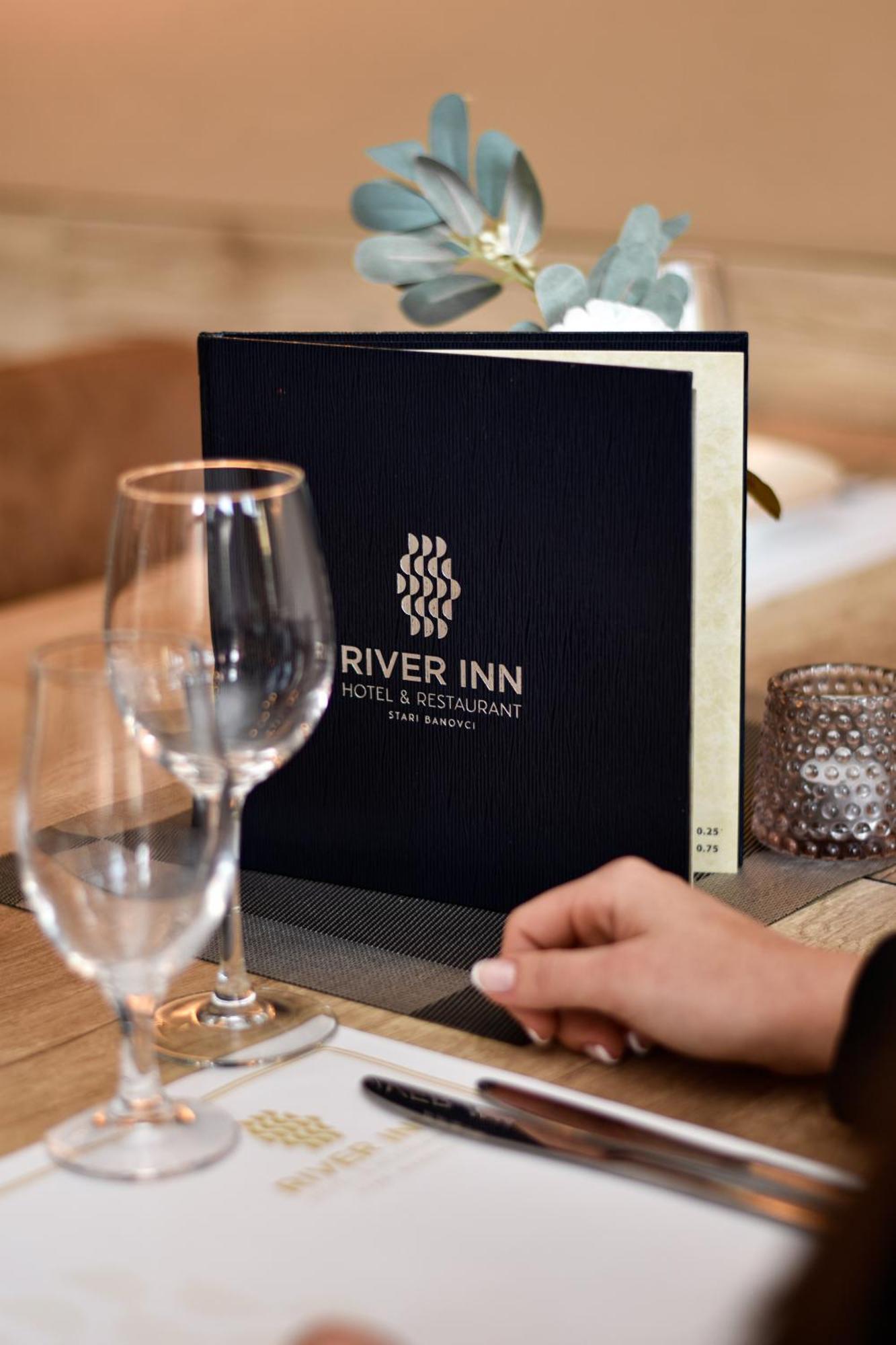 River Inn Stari Banovci 외부 사진